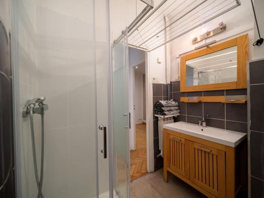 Appartement Climatise Tout Equipe A Cote Du Stade Velodrome マルセイユ エクステリア 写真