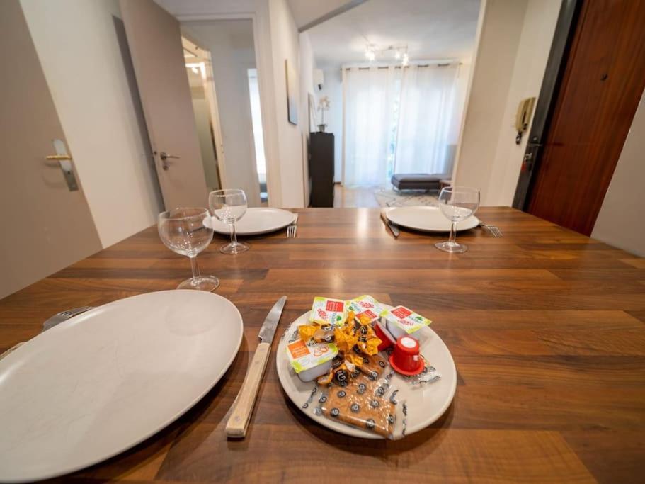 Appartement Climatise Tout Equipe A Cote Du Stade Velodrome マルセイユ エクステリア 写真